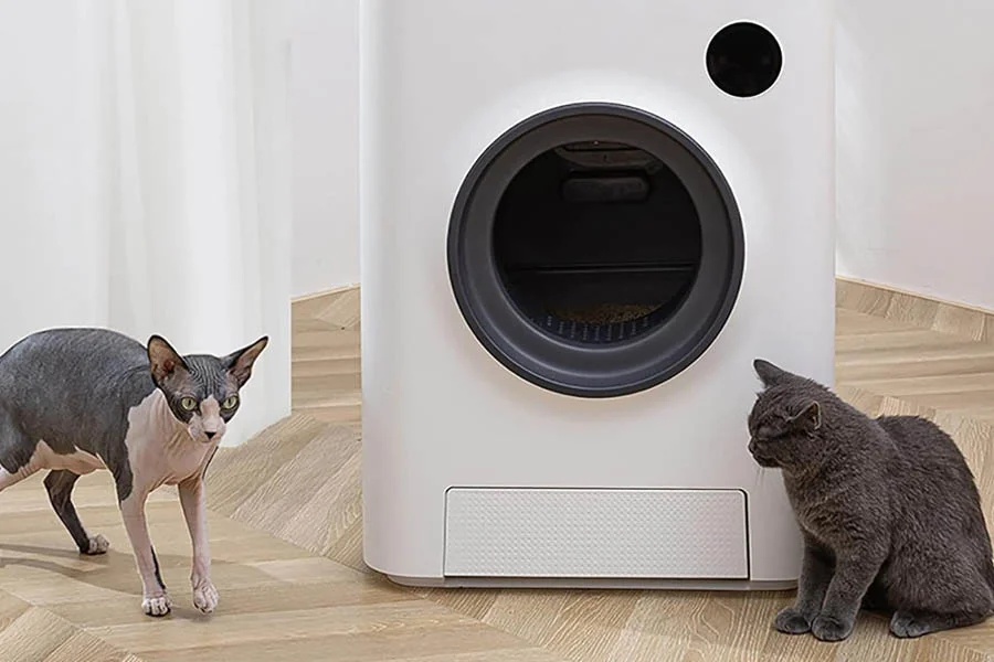 litter box for 2 cats