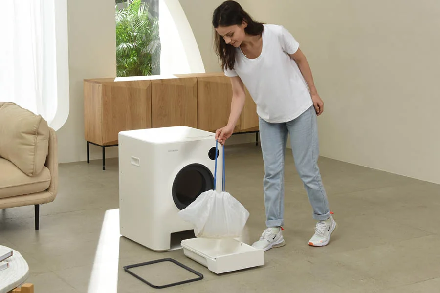 best robot cat litter box